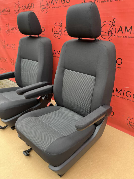 Driver passenger Captain swivel seats seat VW T6.1 Caravelle t5 Double Grid