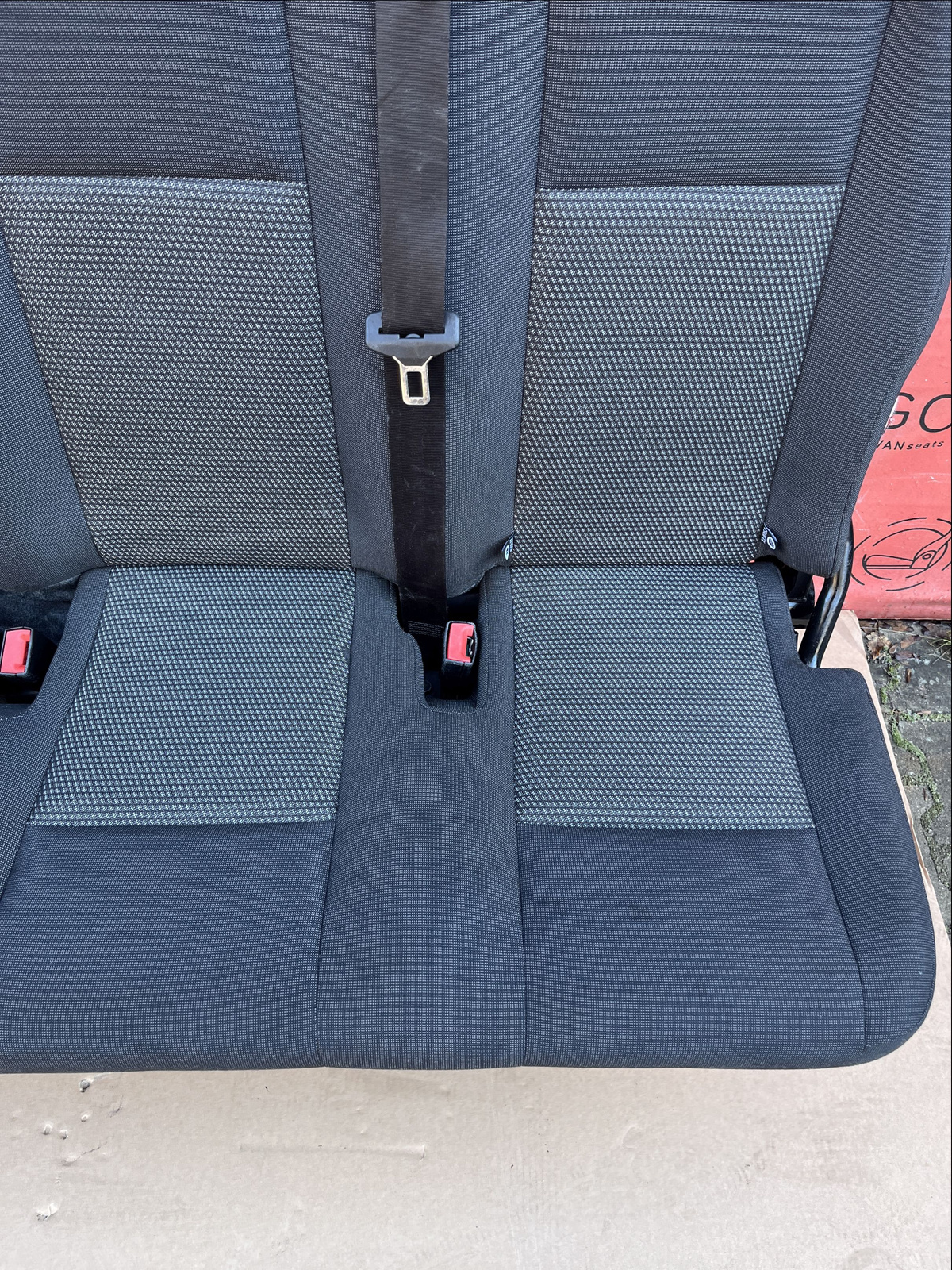 Ford Transit MK8 4 seat bench passenger compartment seat isofix Traxon DOKA
