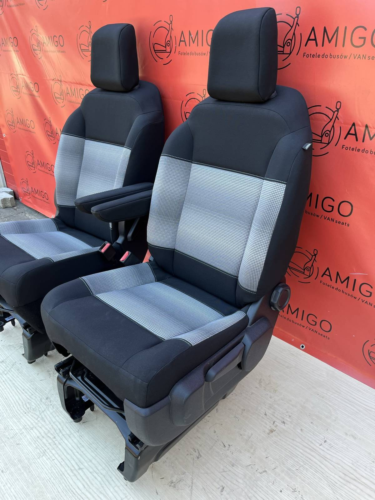 Front passenger driver seats Toyota Proace Traveller Spacetourer Expert Jumpy Zafira Vivaro Scudo