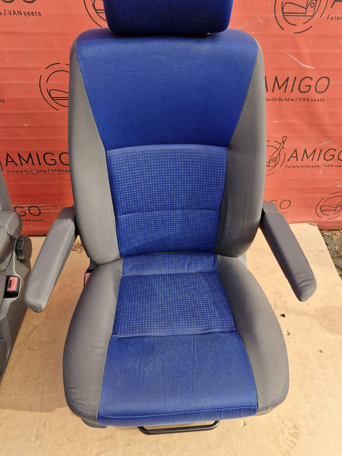 Driver passenger Captain seats seat airbag VW T5 blue DUO Caravelle