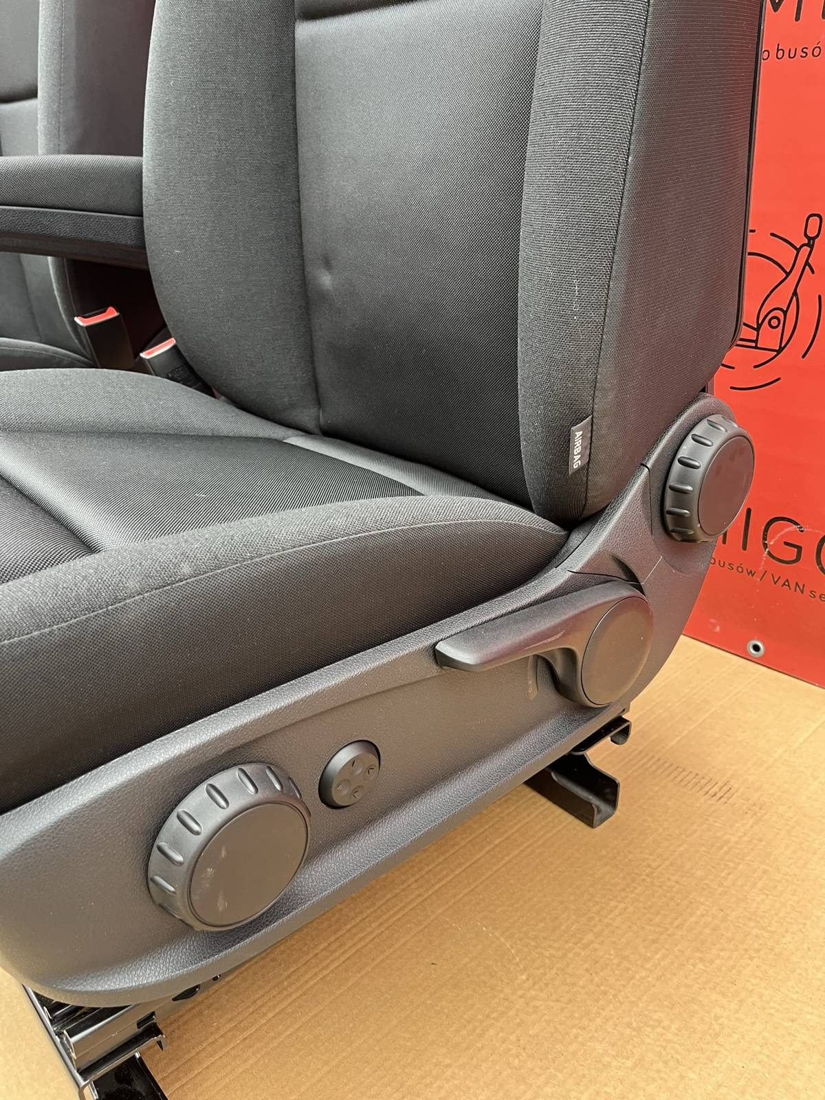 Seats Mercedes Sprinter W907 passenger driver adjustments comfort SWIVEL Maturin W906