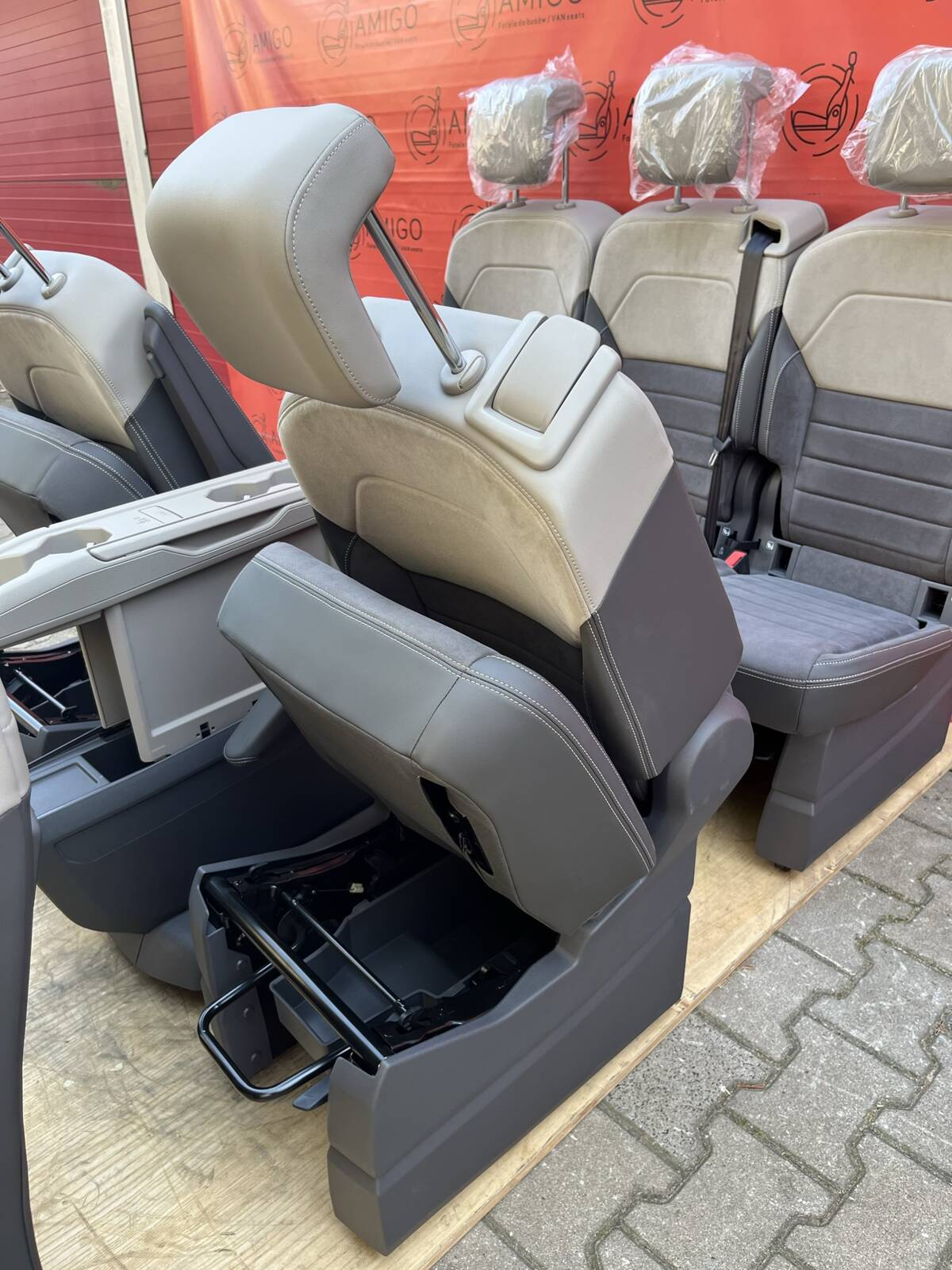 Seats front rear NEW VW Multivan T7 Table heated leather