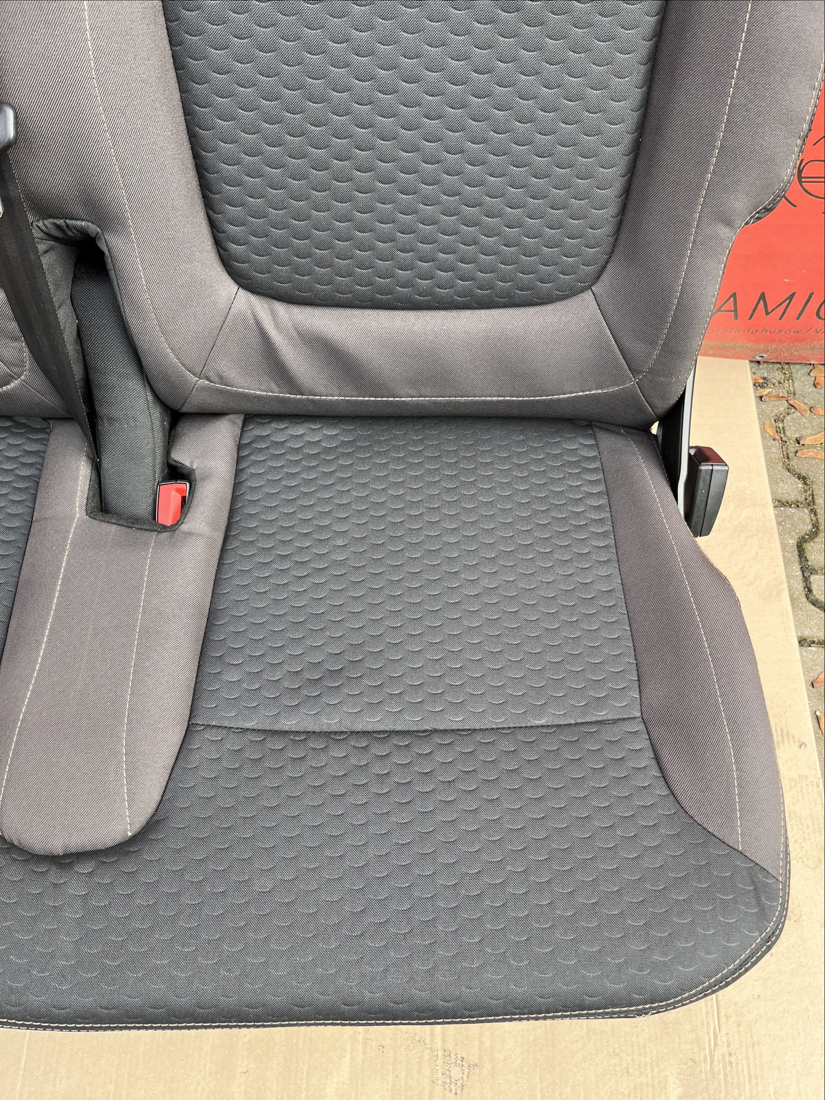 Seat triple bench Fiat Talento Trafic Opel Vauxhall Vivaro NV300 belts set