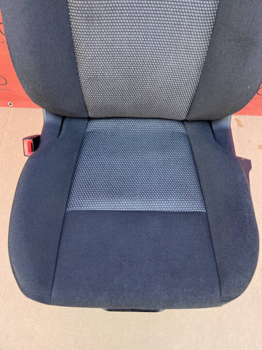 Ford Transit & Custom MK8 Seat UK passenger EU driver base 2012-2022 Traxon heated