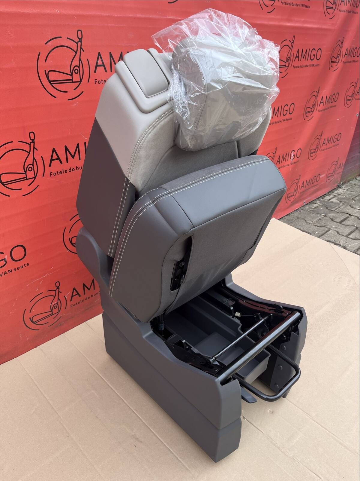 Seat NEW VW Multivan single right 2nd row heated ArtVelours Raven Sandwick T7