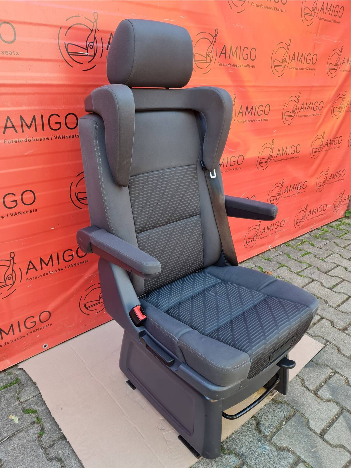 Seat VW T5.1 T5 Multivan Caravelle Cheyenne anthracite swivel rear for child