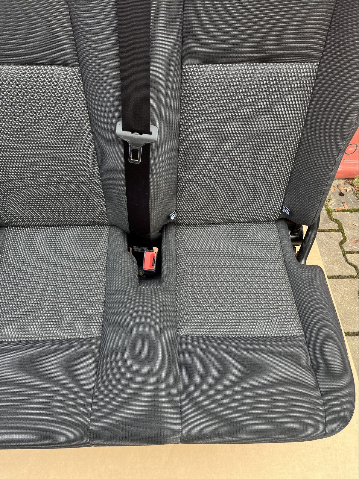 Ford Transit MK8 4 seat bench passenger compartment seat isofix Traxon DOKA