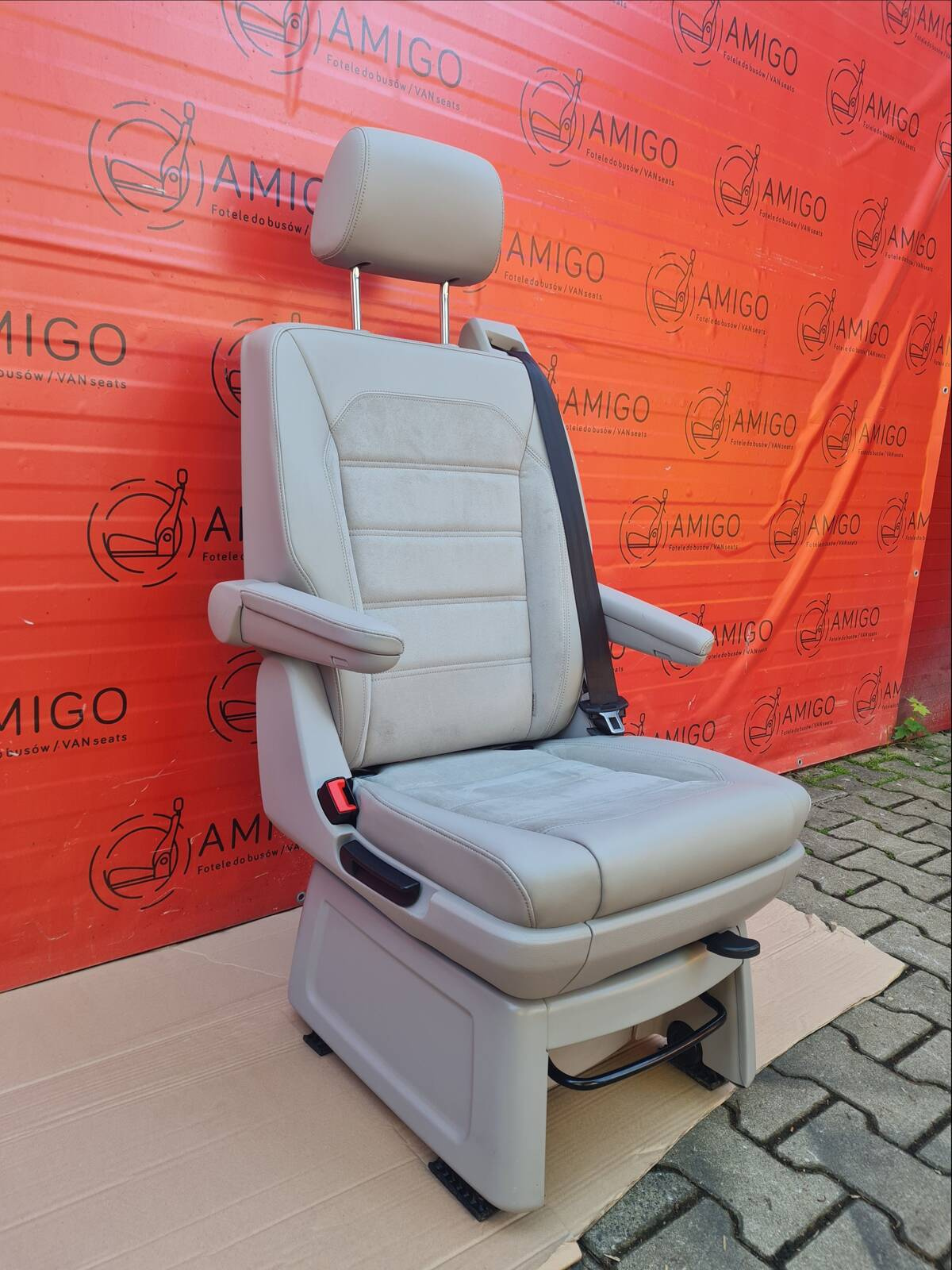 VW T6 Seat Multivan Rear Swivel Seat Single Seat Moonrock ISOFIX T5