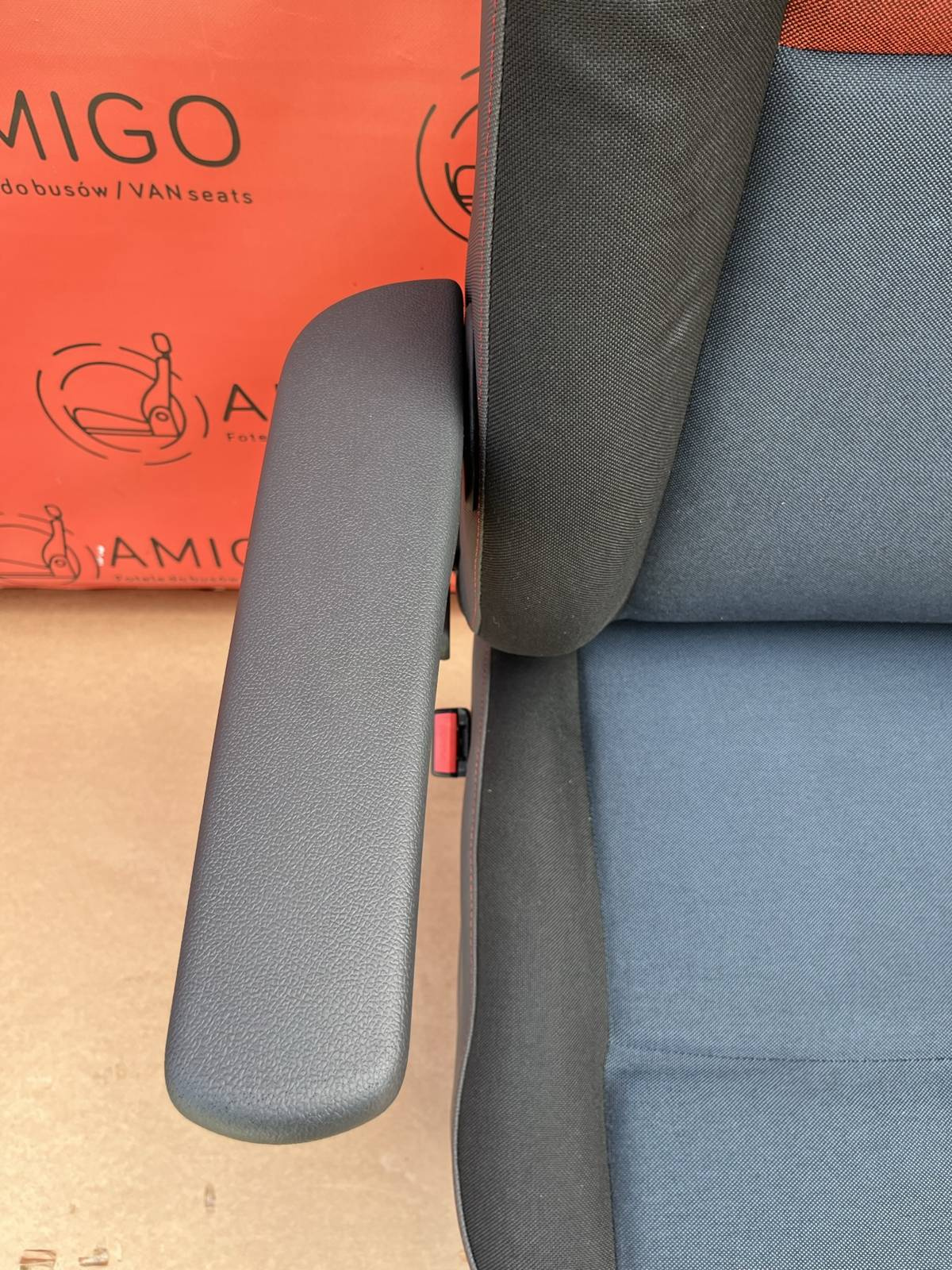 Seat Opel Vauxhall Movano Master NV400 captain UK passenger | EU driver adjustments armrest airbag
