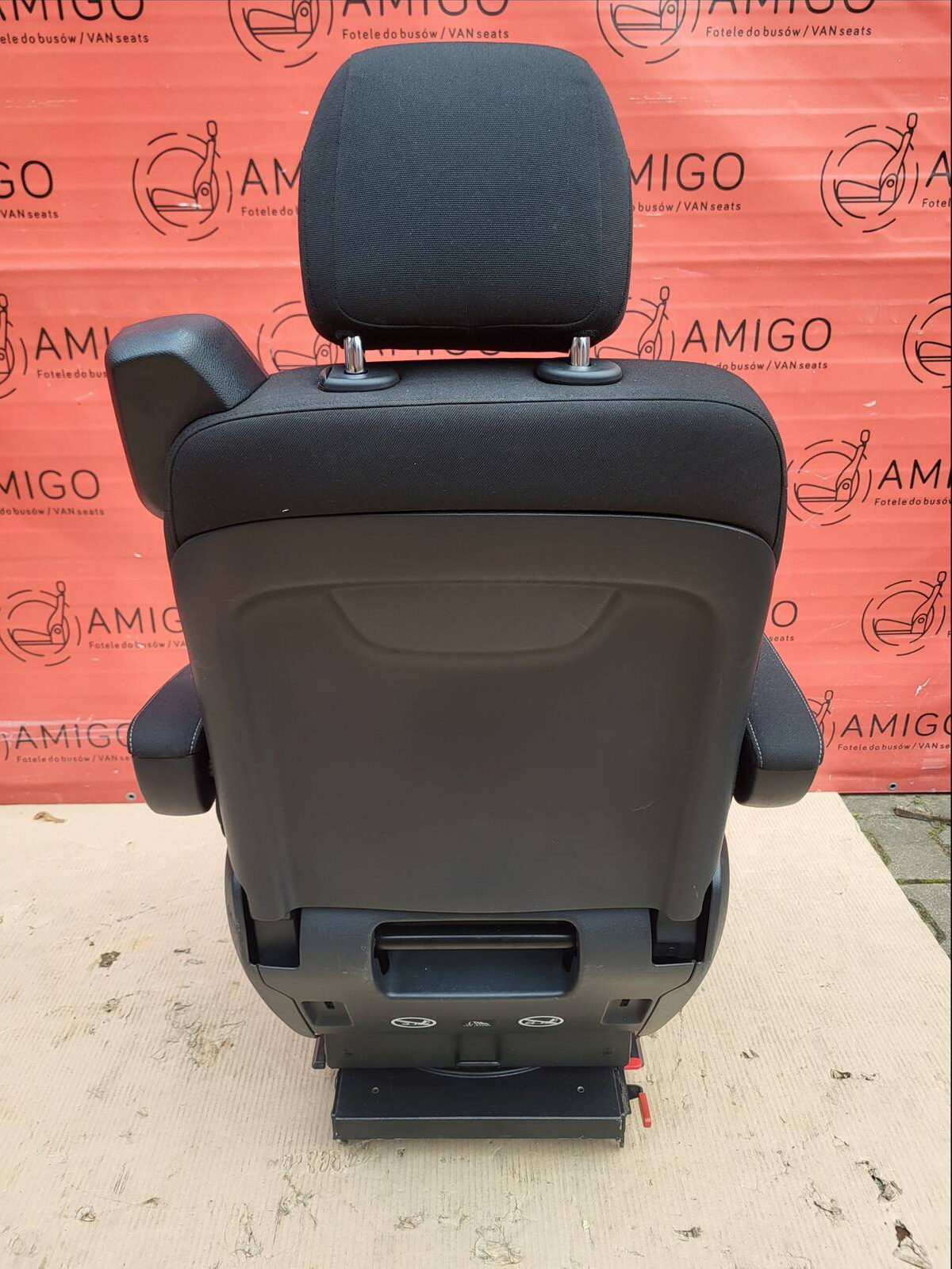 Seat single rear swivel Renault Trafic SpaceClass V-class W447 Black JAVA
