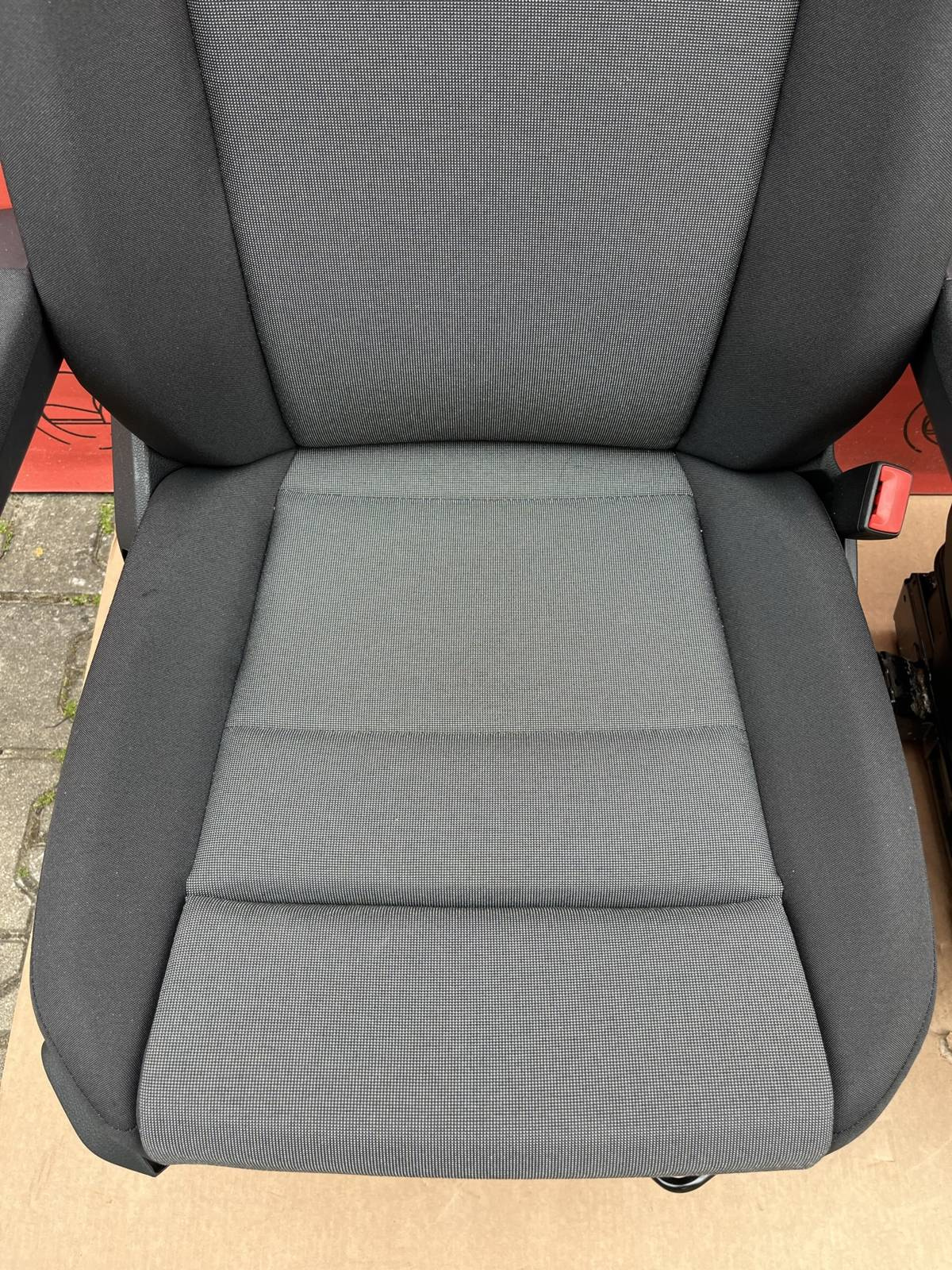 VW Crafter II MAN TGE 2016-2025 driver & passenger seat captain armrest suspension
