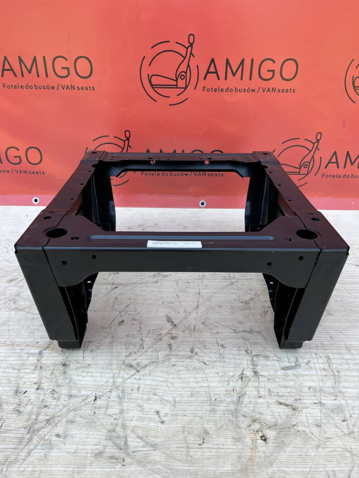 VW Crafter II MAN TGE 2016-2025 single passenger seat base