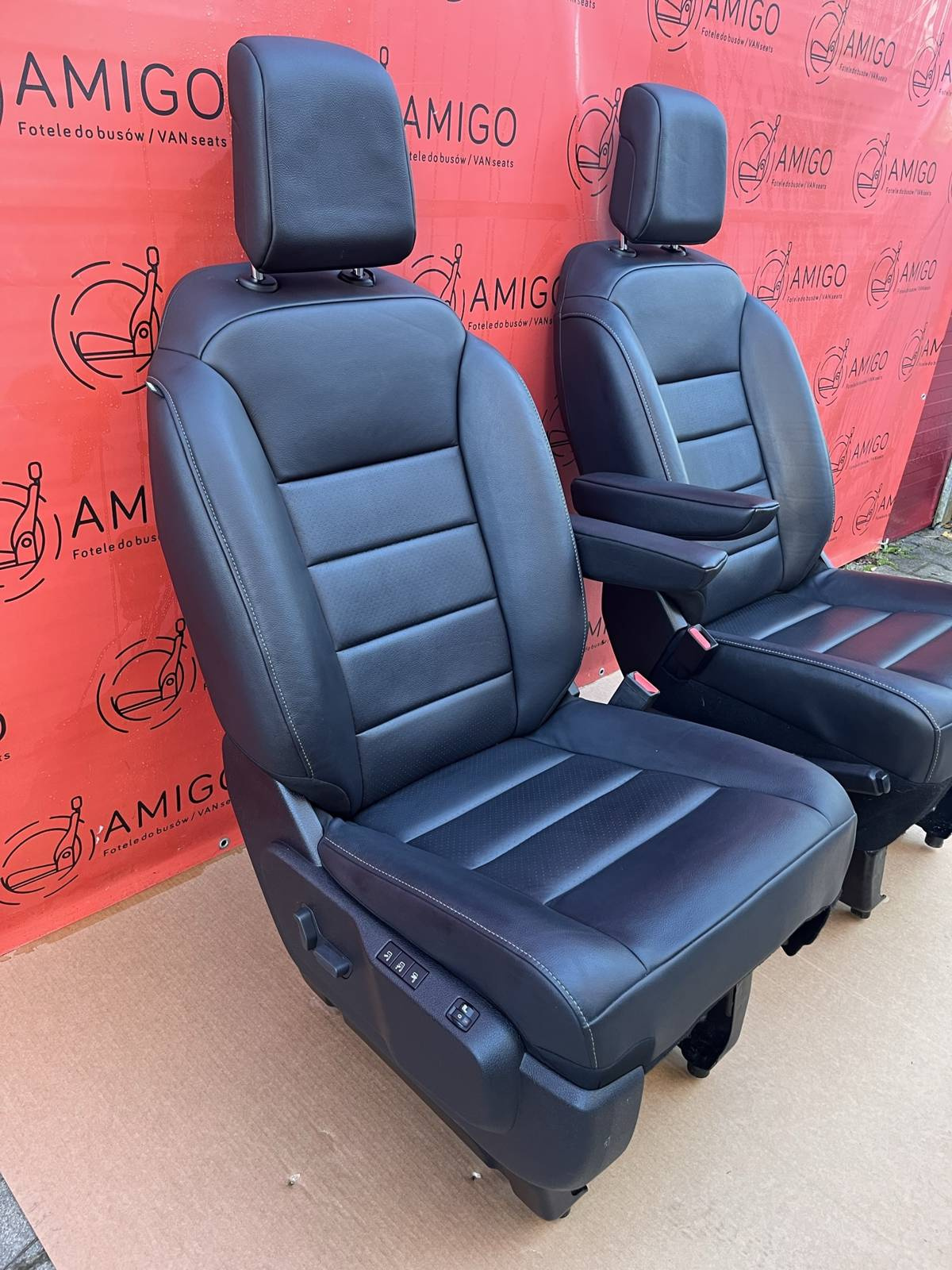 Front passenger driver seats leather Peugeot Traveller Proace Spacetourer Expert Jumpy Zafira Vivaro Scudo