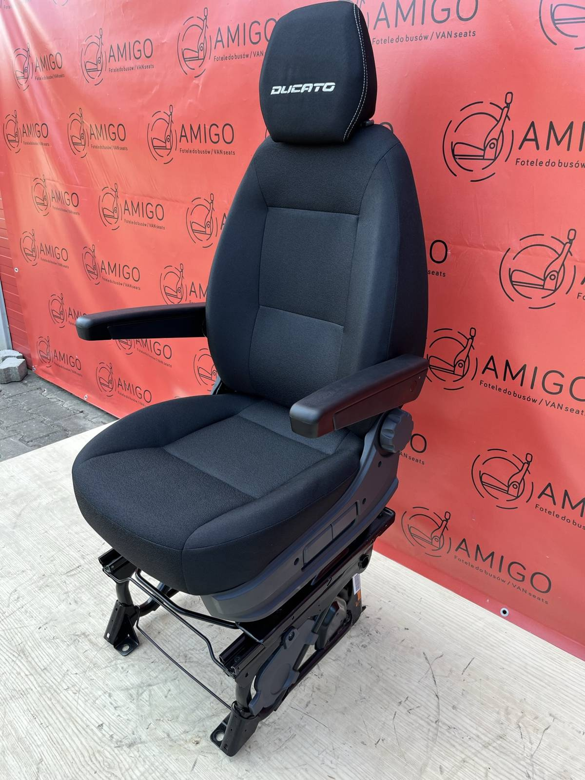 Seat Fiat Ducato 2022 Boxer Jumper Relay UK passenger | EU driver seat armrest adjustments