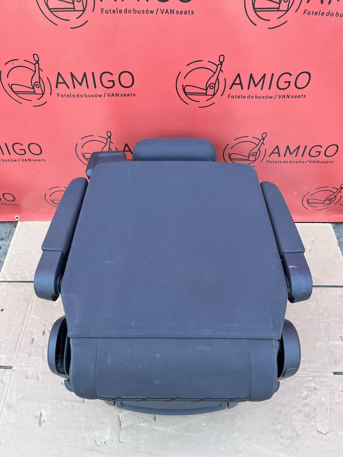 Seat VW T5.1 T5 Multivan Caravelle CHEYENNE swivel rear for child t6