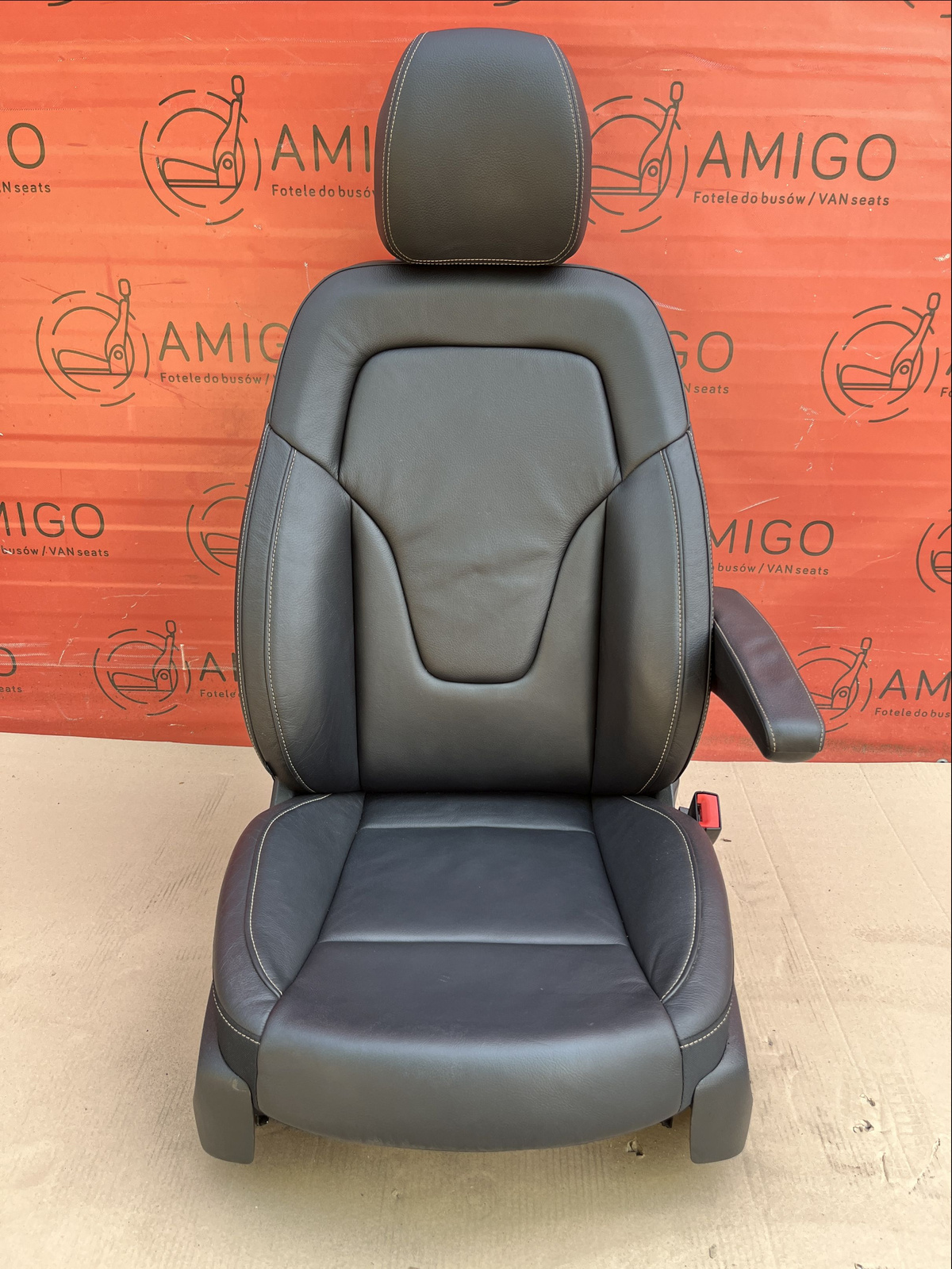 Front Seat Mercedes Vito W447 driver passenger 2014-2024 armrests Lugano Leather