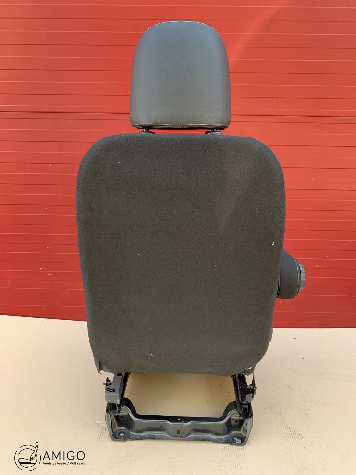 Seat UK passenger | EU driver Renault Trafic Opel Vauxhall Vivaro NV300 Talento armrest