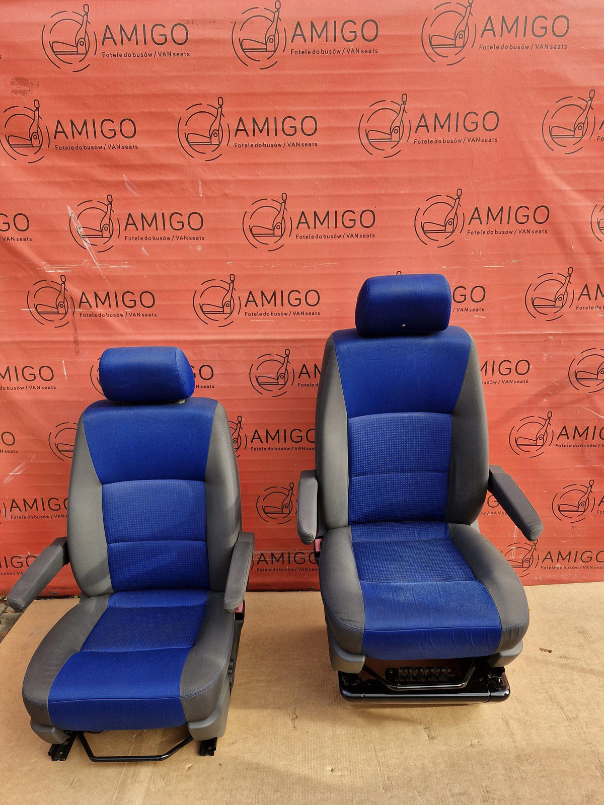 Driver passenger Captain seats seat airbag VW T5 blue DUO Caravelle