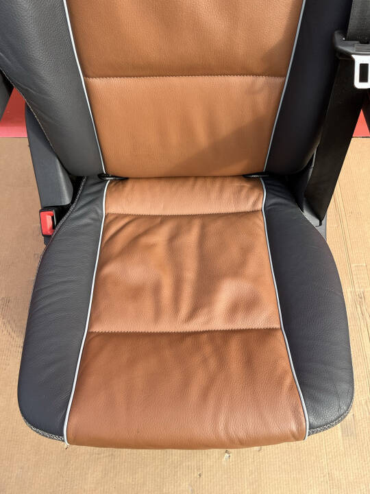 Seat single VW T5.1 T5 GP Multivan Caravelle PanAmericana rear t6 swivel