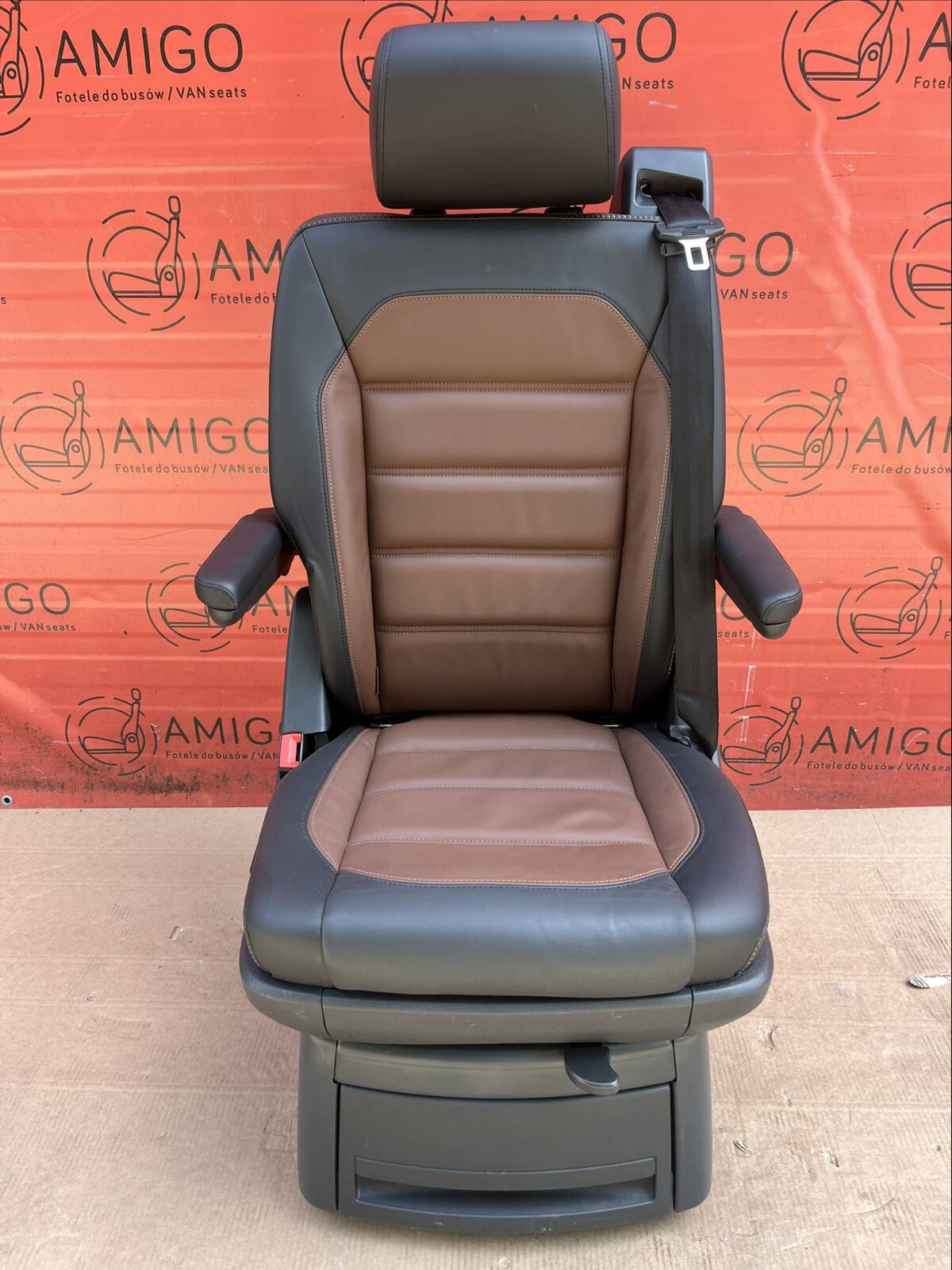 Seat single VW T6 Multivan Caravelle PanAmericana rear t5 swivel brown marakesch