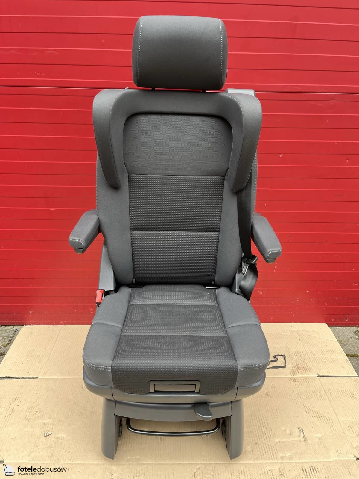 Seat VW T5.1 T5 Multivan Caravelle TEAM swivel rear for child t6