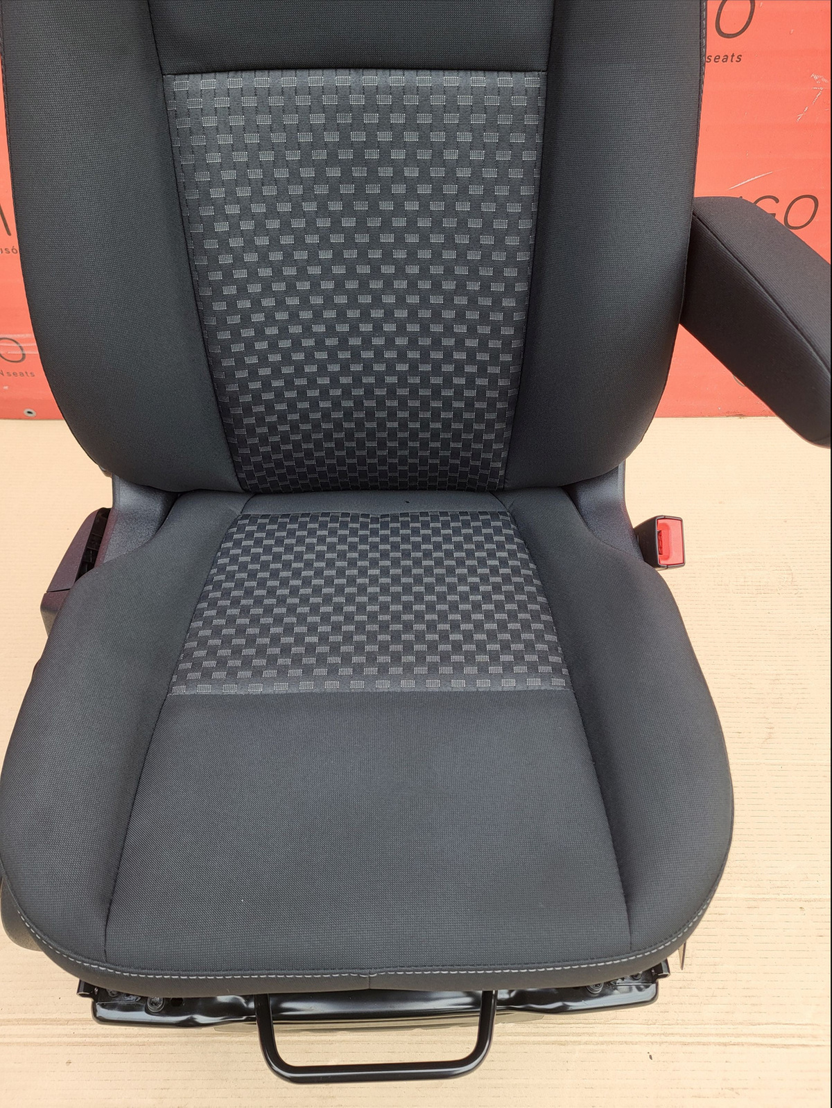 Ford Transit Custom Seat EU passenger | UK driver armrest 2017-2023 Capitol heated