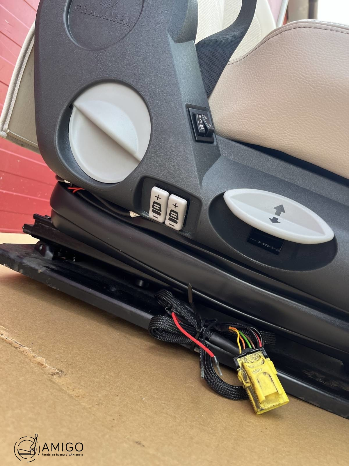 Seat UK driver | EU passenger GRAMMER Viatouro Motorhome Ducato Boxer Jumper Relay Knaus swivel