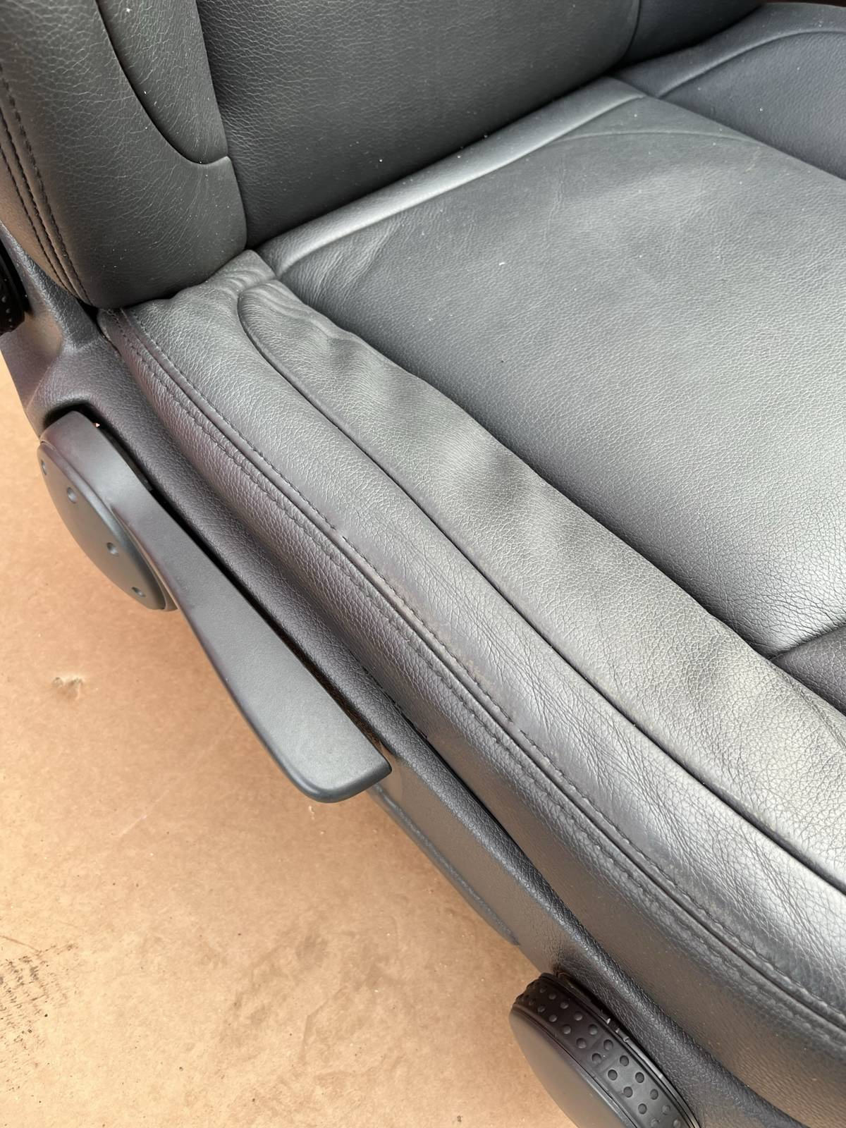 Seat Mercedes Vito W639 driver passenger 2003-2014 armrest adjustments