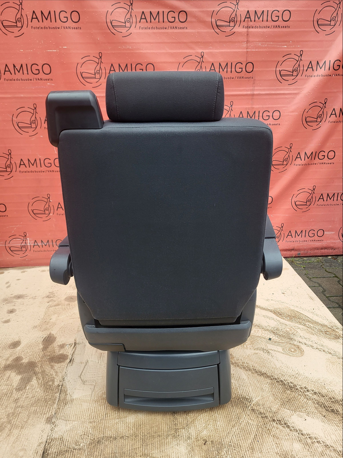 Seat VW T5 T5.1 Multivan Caravelle LIFE swivel rear single