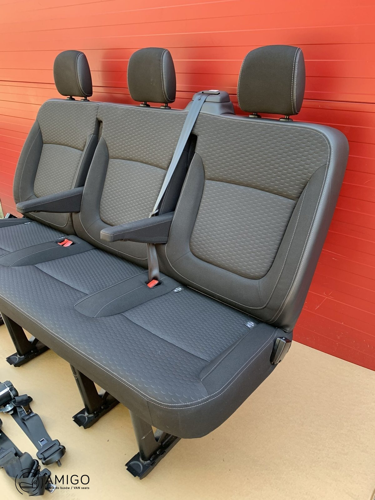 Seat triple bench Renault Trafic Opel Vauxhall Vivaro NV300 Talento belts set