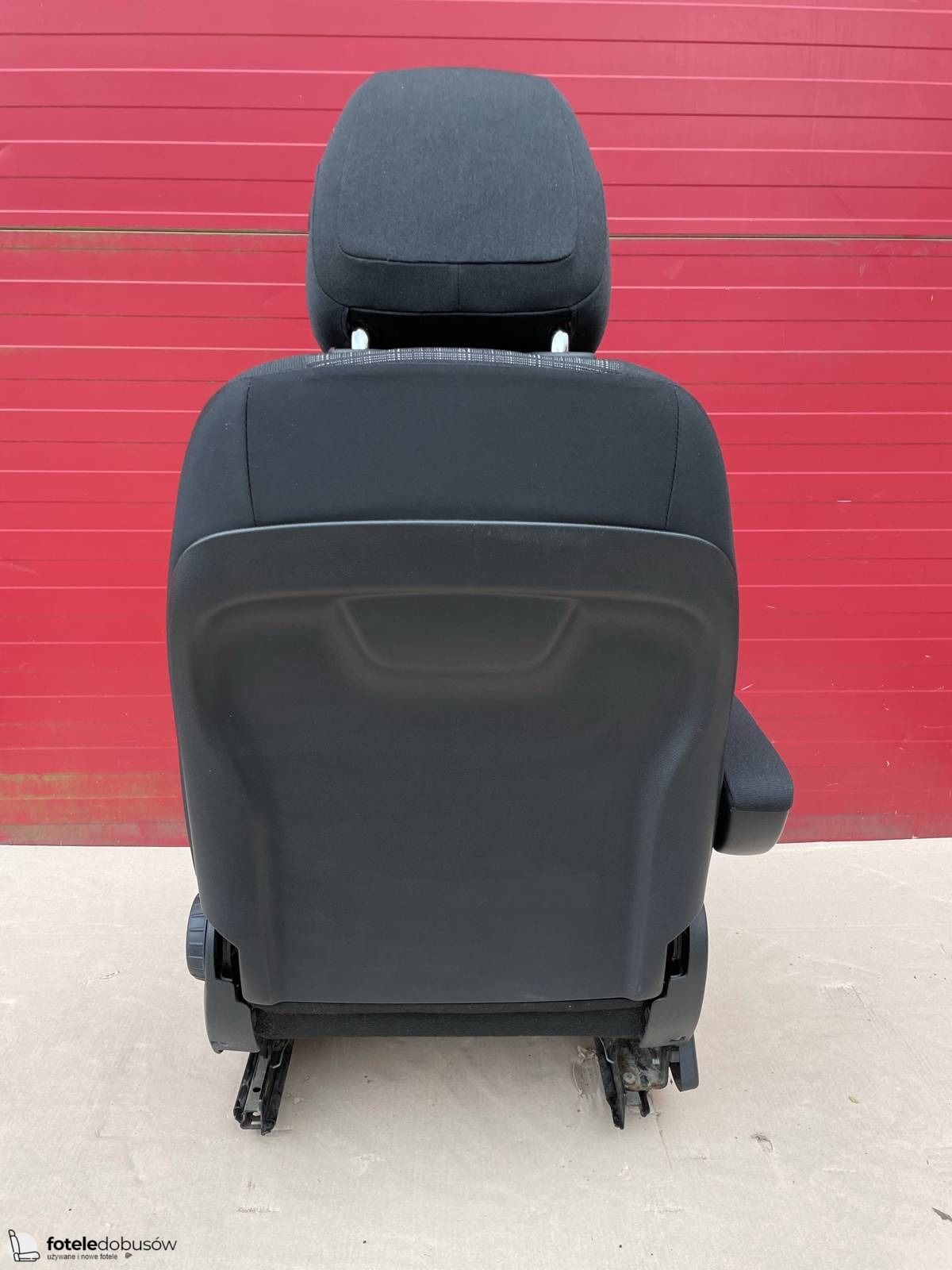 Seat Mercedes Vito W447 UK passenger | EU driver armrest adjustments Tunja