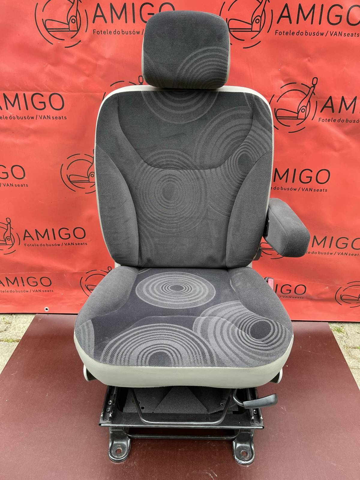 Seat UK driver | EU passenger Renault Trafic Opel Vauxhall Vivaro Nissan Primastar 2001-2014