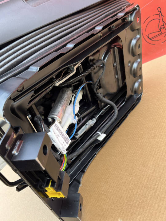 Seat UK passenger | EU driver Mercedes-Benz Actros MP4 Antos Arocs Comfort Grammer NEW truck