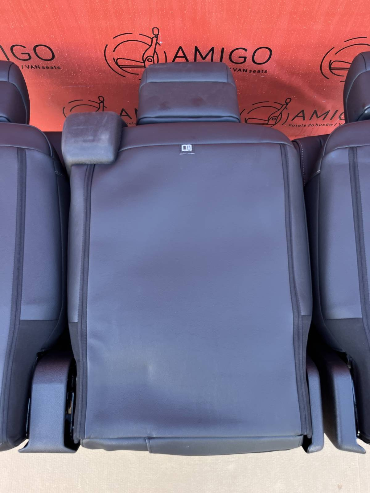 Rear bench seat Traveller Spacetourer Ulysse Zafira Vivaro Proace leather rails