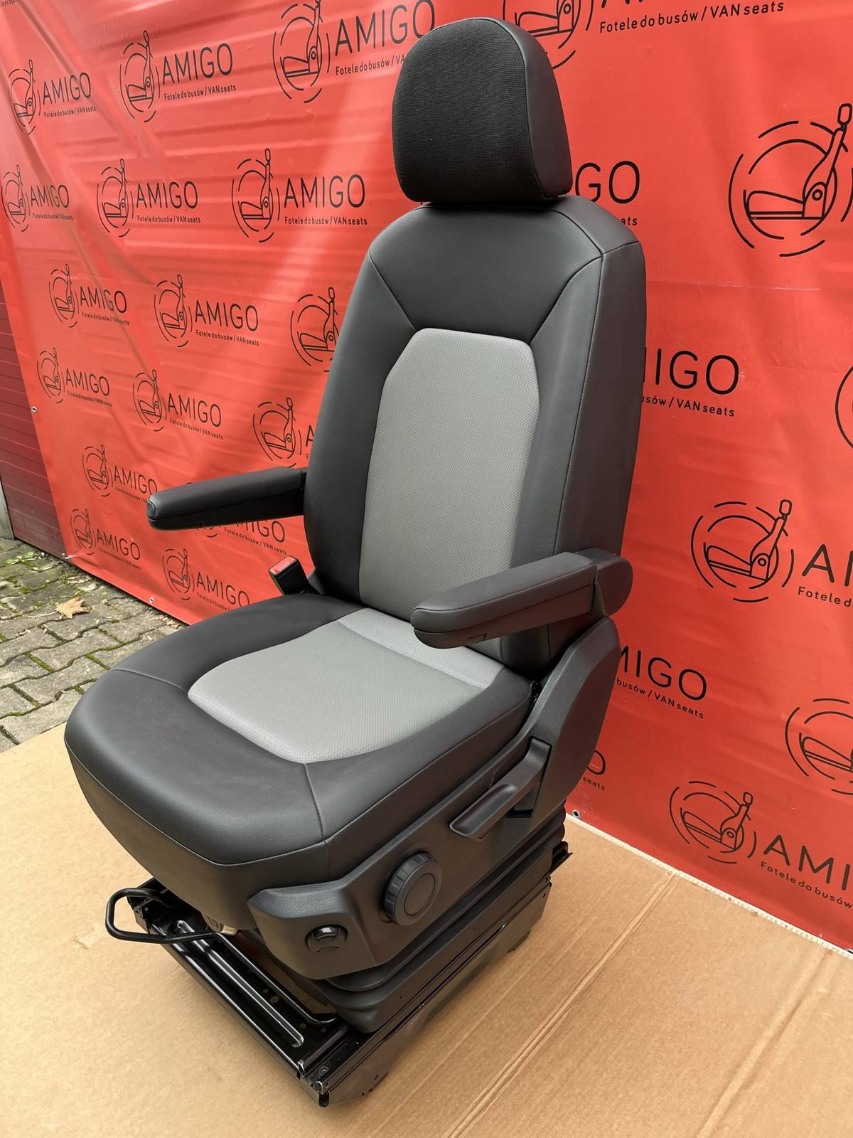 VW Crafter II MAN TGE 2016-2022 UK passenger seat | EU driver seat captain armrest suspension