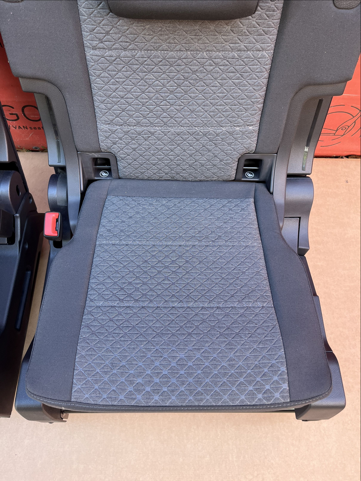 Ford Tourneo Connect VW Caddy MAXI MK5 Seat rear bench double third row