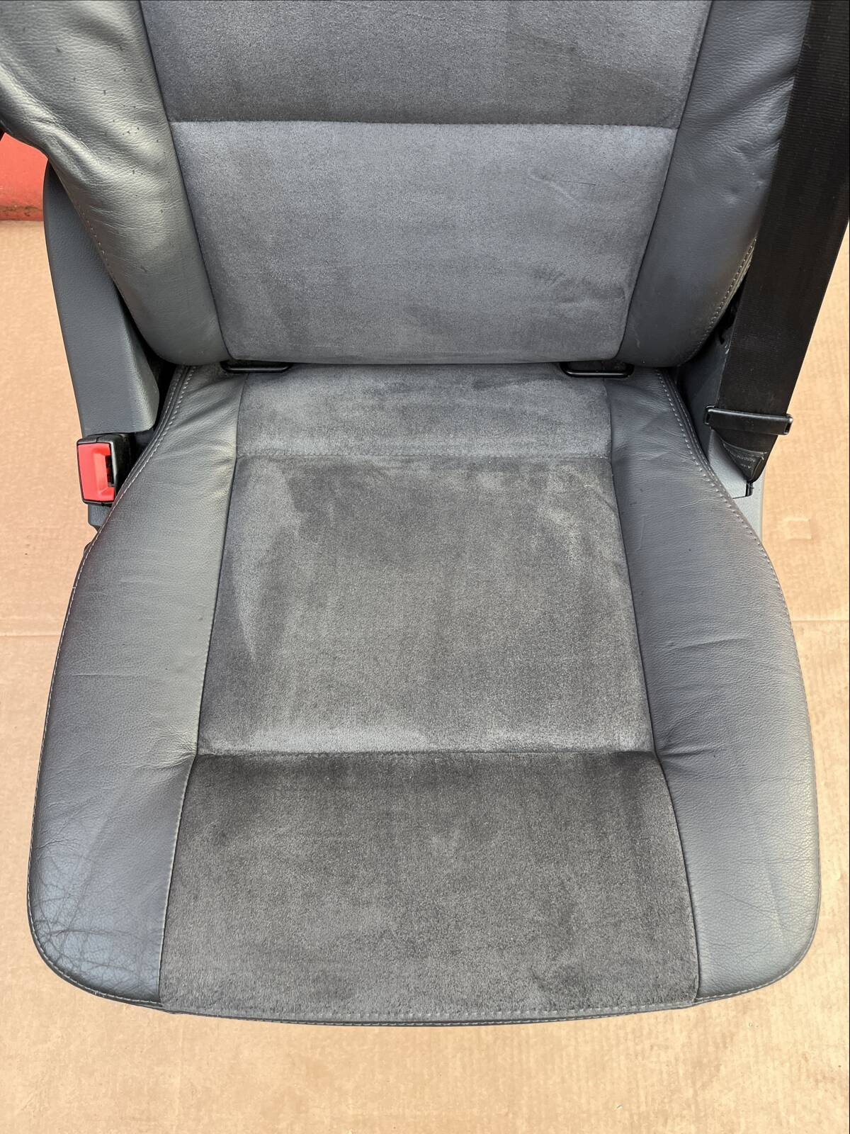 Seat single VW T5 Multivan Caravelle anthracite leather with alcantara rear t6