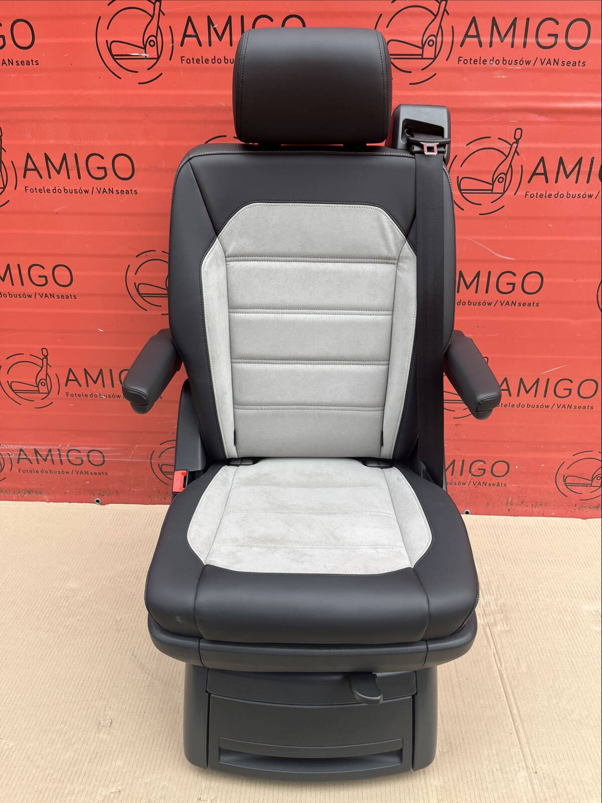 Seat VW T6 Multivan Caravelle Leather Alcantara swivel rear T5 T6.1