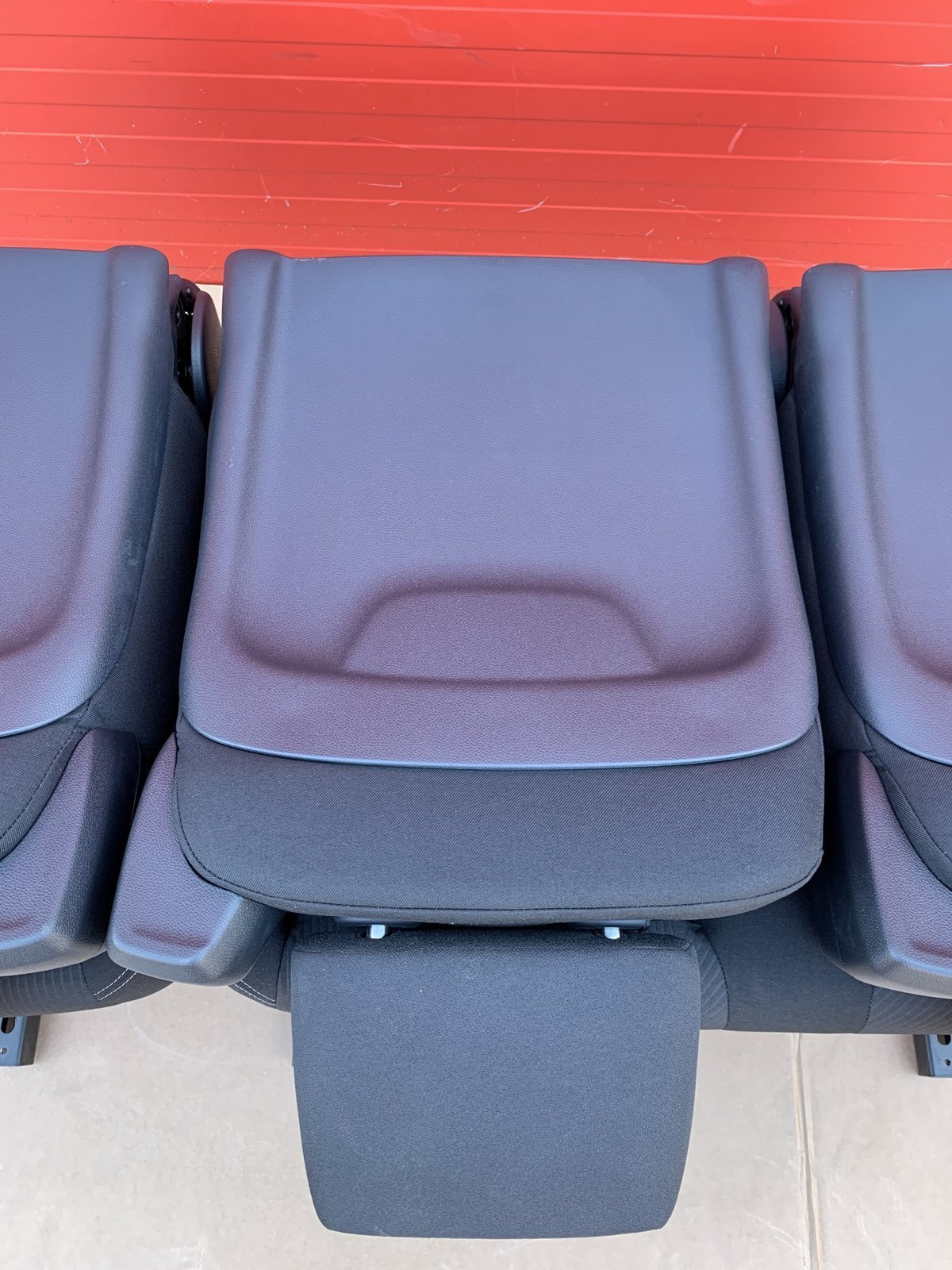 MB V-class Vito Renault Trafic Spaceclass Opel Vivaro Tourer rear bench seat