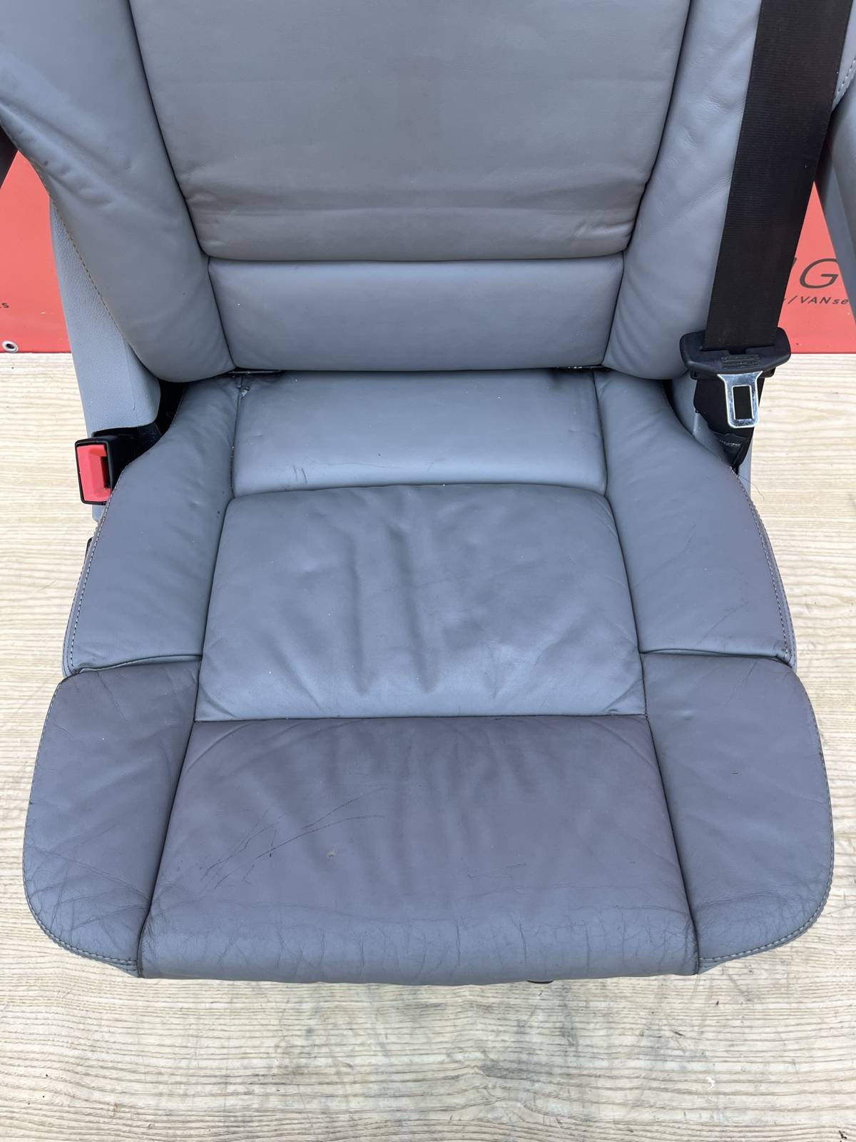 Seat VW T5 Multivan Caravelle Leather grey swivel rear for child T5
