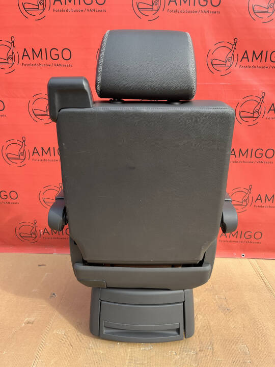 Seat single VW T5.1 T5 GP Multivan Caravelle PanAmericana rear t6 swivel