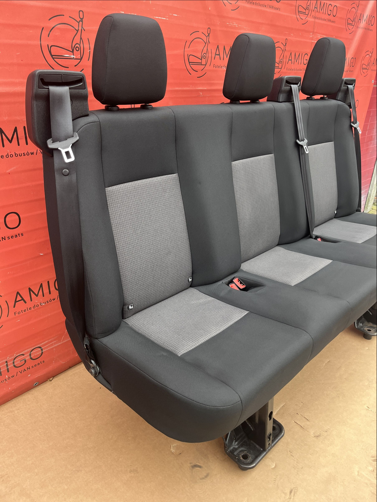 Seat Ford Transit Custom bench triple rear Crew Cab belts Quadrant