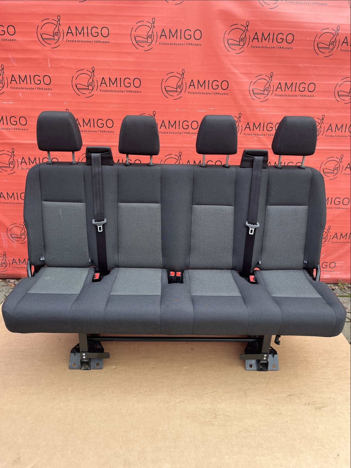 Ford Transit MK8 4 seat bench passenger compartment seat isofix Traxon DOKA