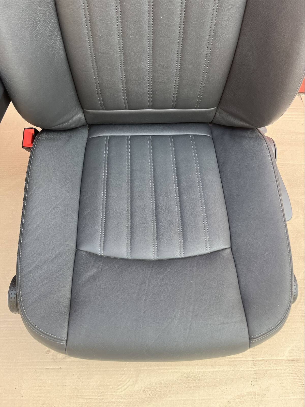 Seat Mercedes Viano Vito W639 driver passenger 2003-2014 armrest adjustments electric