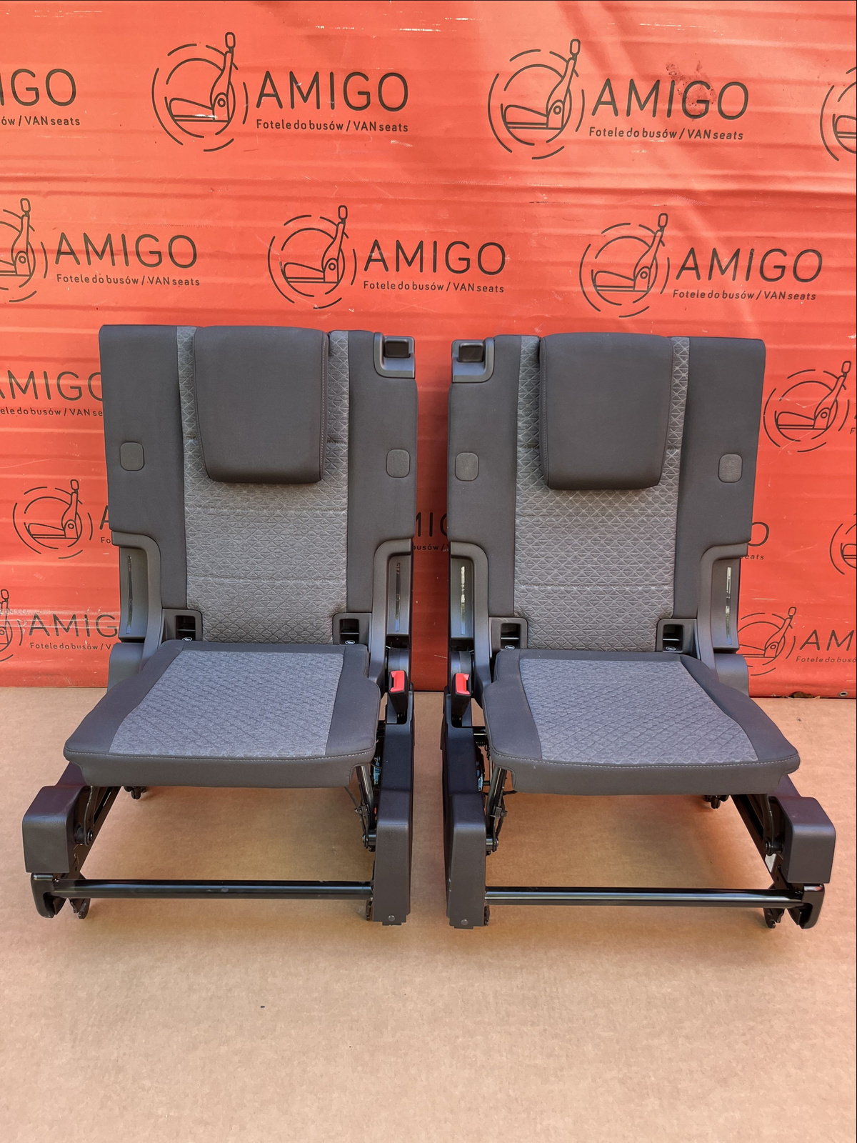 Ford Tourneo Connect VW Caddy MAXI MK5 Seat rear bench double third row