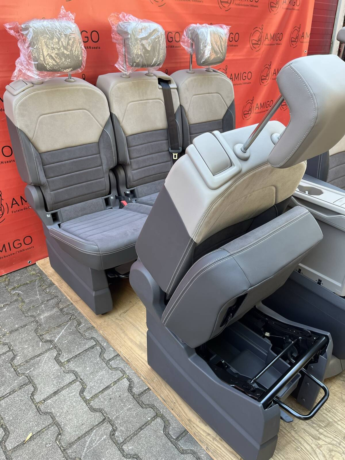 Seats front rear NEW VW Multivan T7 Table heated leather