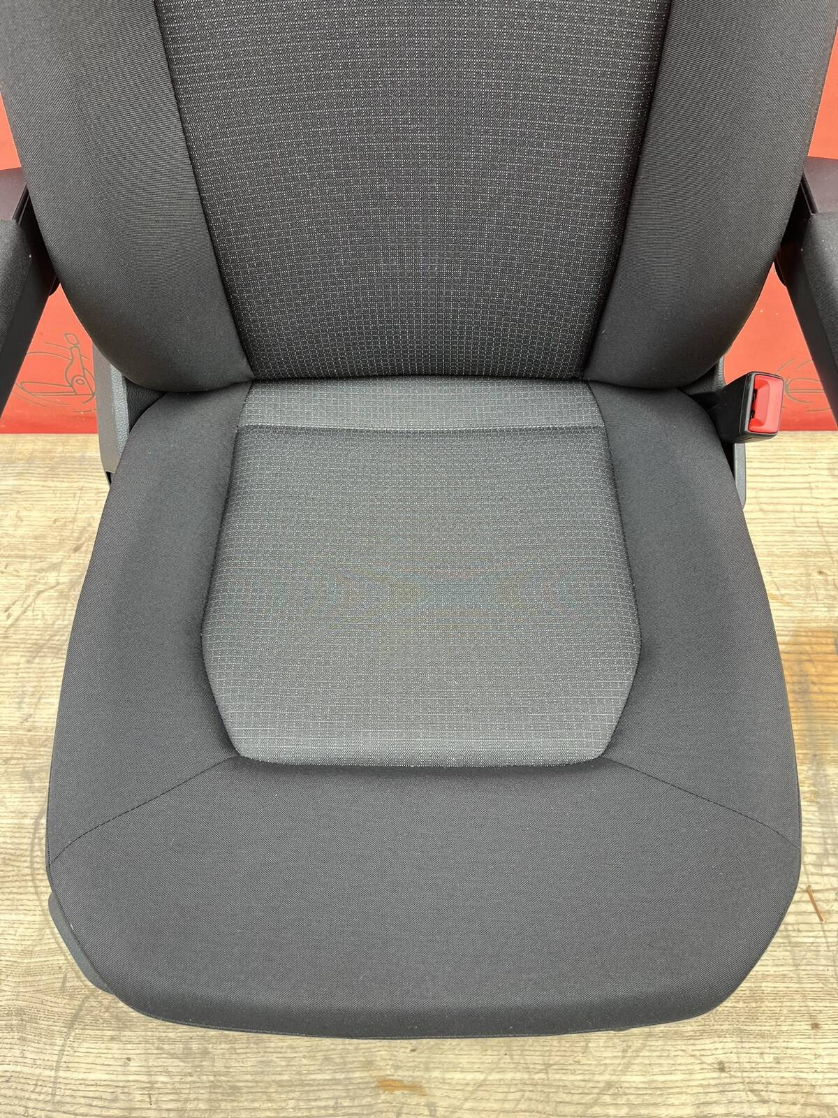 Seat VW Crafter II MAN TGE 2016-2023 UK driver | EU passenger captain seat armrests