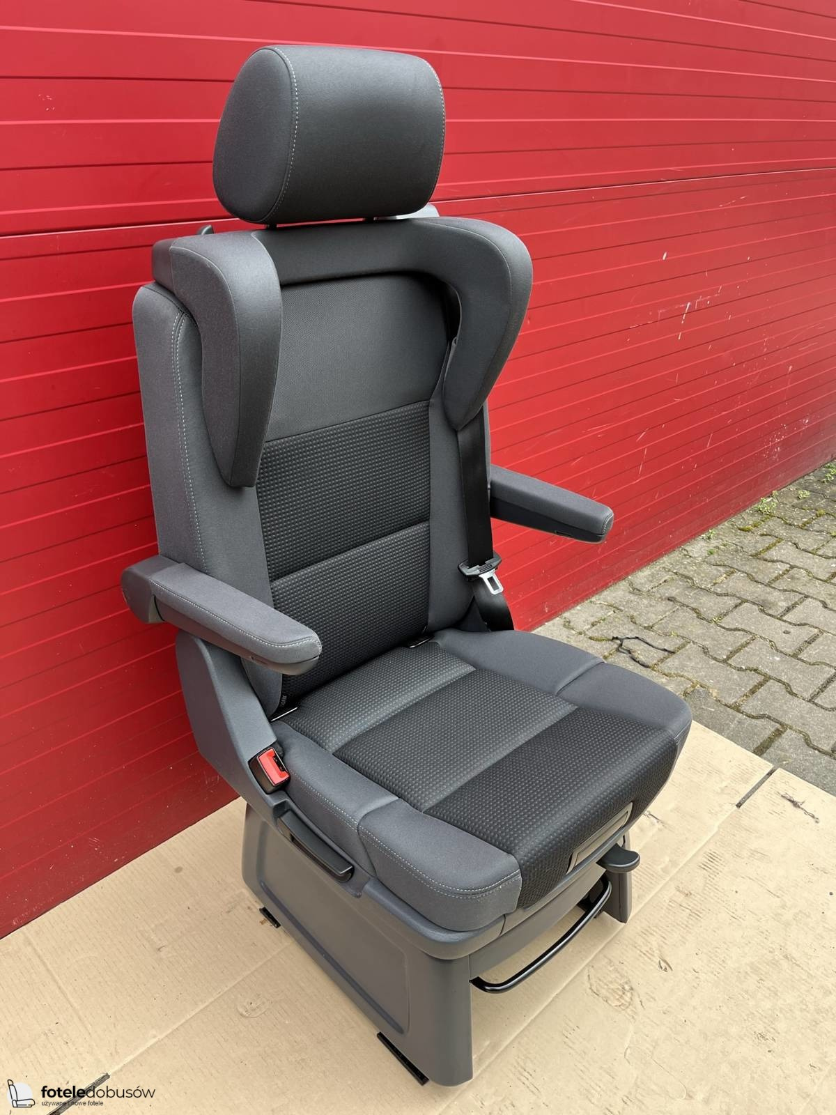 Seat VW T5.1 T5 Multivan Caravelle TEAM swivel rear for child t6