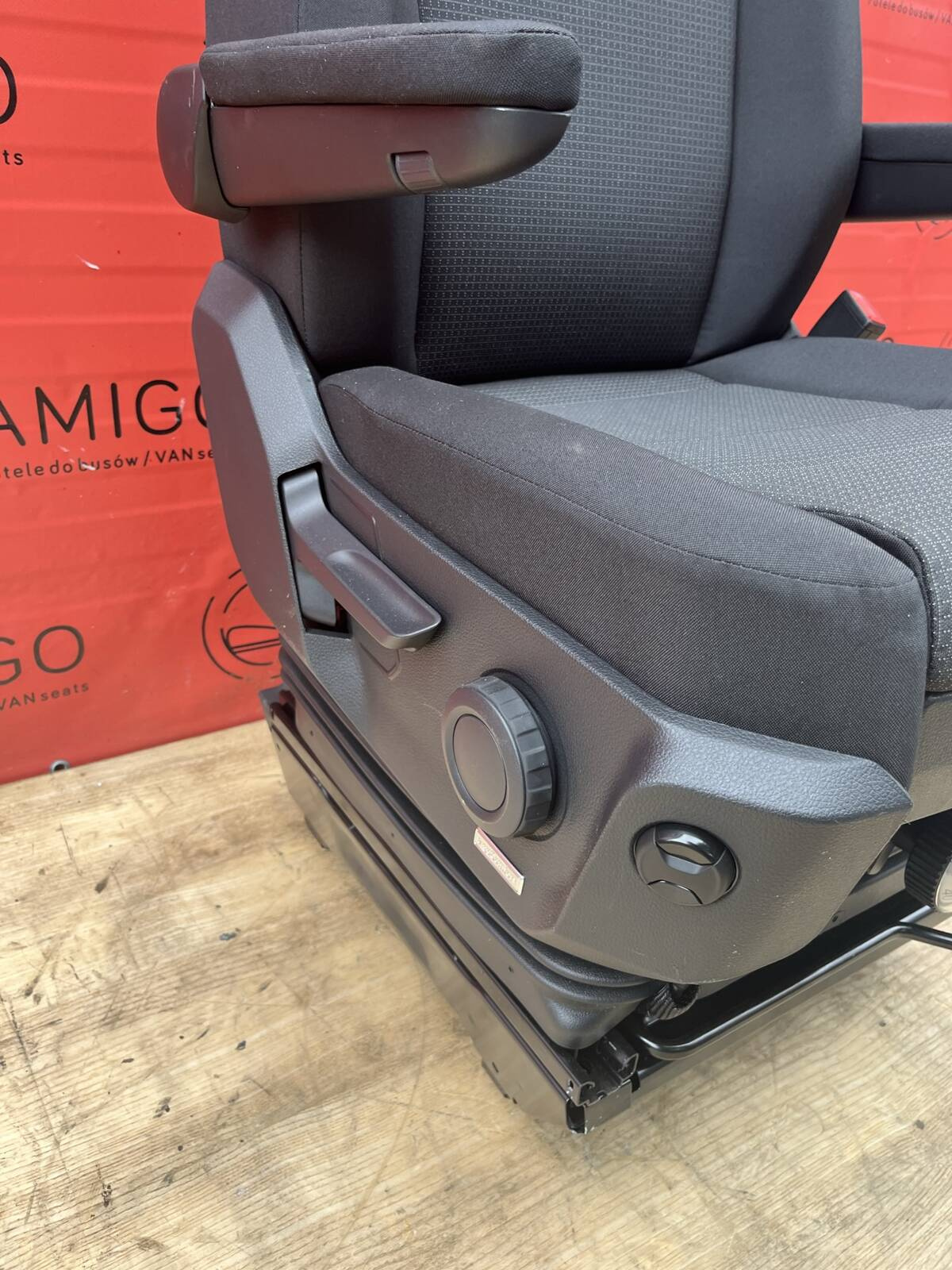 MAN TGE VW Crafter II 2016-2025 UK driver seat | EU passenger seat captain armrest suspension