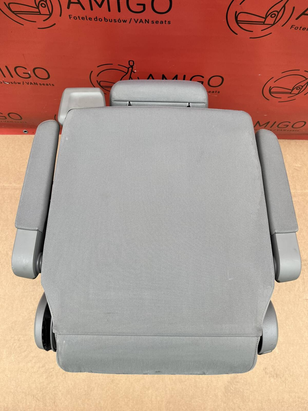 Seat VW T6 Multivan Cheyennvel rear t5e grey ISOFIX swi